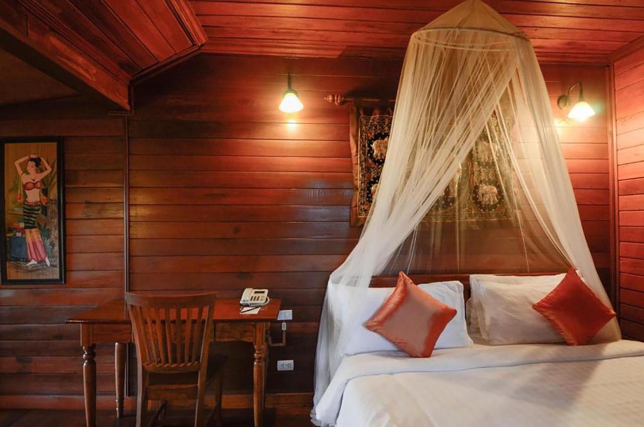 The Imperial River House Resort, Чианграй Экстерьер фото